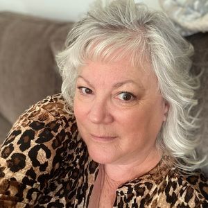 Meet your Posher, Sally